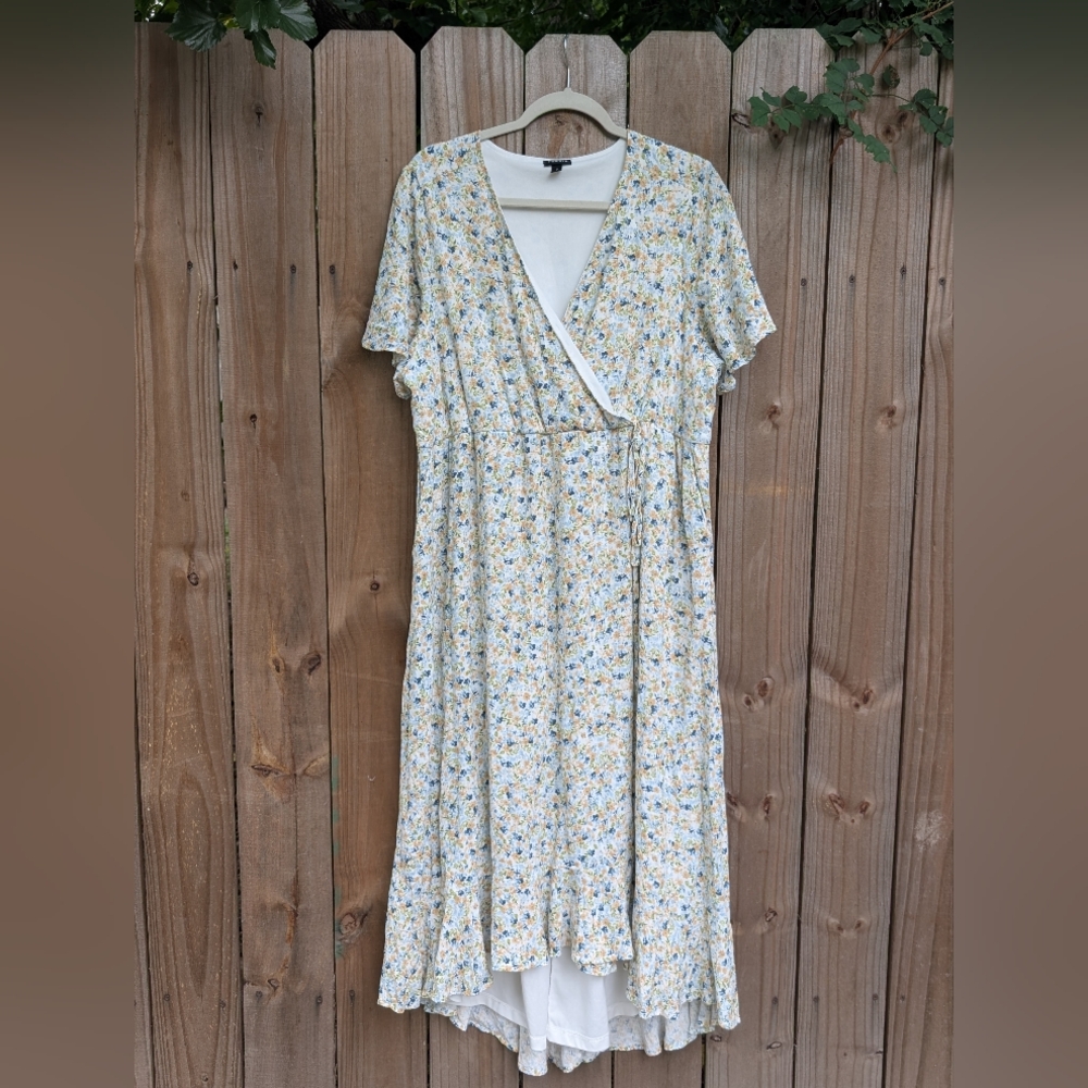 Torrid Plus Size Floral Patterned Maxi Rayon Slub Surplice Wrap Dress